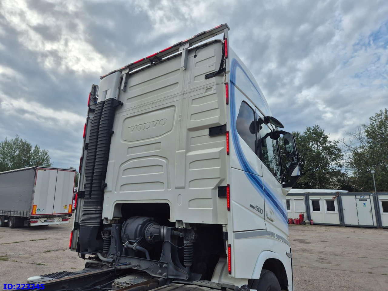 VOLVO FH13 500HP 6x2 10 tyre - New generation - Kuorma-auto alusta: kuva VOLVO FH13 500HP 6x2 10 tyre - New generation - Kuorma-auto alusta VOLVO FH13 500HP 6x2 10 tyre - New generation - Kuorma-auto alusta: kuva VOLVO FH13 500HP 6x2 10 tyre - New generation - Kuorma-auto alusta