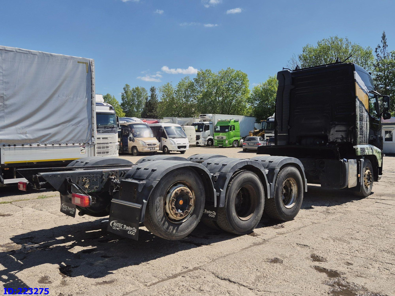 VOLVO FH13 540HP 8X4 (Steering axle) RETARDER - Kuorma-auto alusta: kuva VOLVO FH13 540HP 8X4 (Steering axle) RETARDER - Kuorma-auto alusta VOLVO FH13 540HP 8X4 (Steering axle) RETARDER - Kuorma-auto alusta: kuva VOLVO FH13 540HP 8X4 (Steering axle) RETARDER - Kuorma-auto alusta