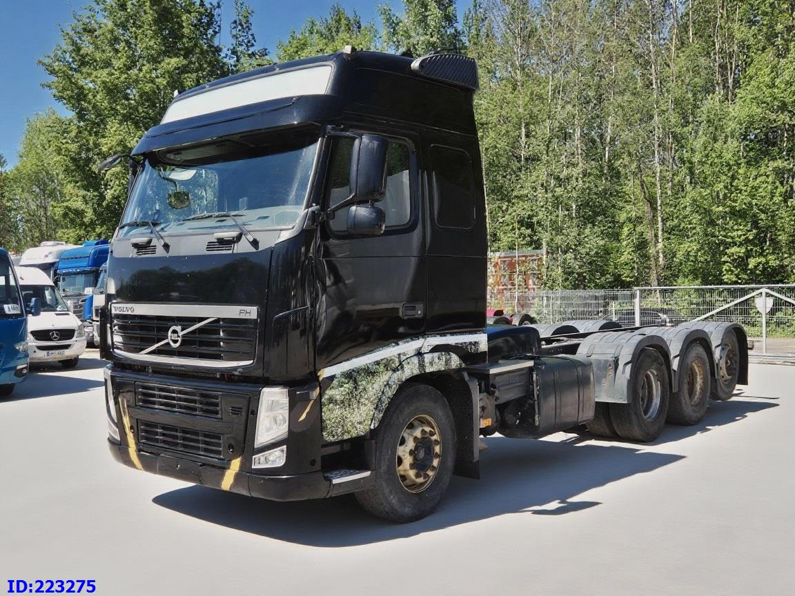 VOLVO FH13 540HP 8X4 (Steering axle) RETARDER - Kuorma-auto alusta: kuva VOLVO FH13 540HP 8X4 (Steering axle) RETARDER - Kuorma-auto alusta VOLVO FH13 540HP 8X4 (Steering axle) RETARDER - Kuorma-auto alusta: kuva VOLVO FH13 540HP 8X4 (Steering axle) RETARDER - Kuorma-auto alusta