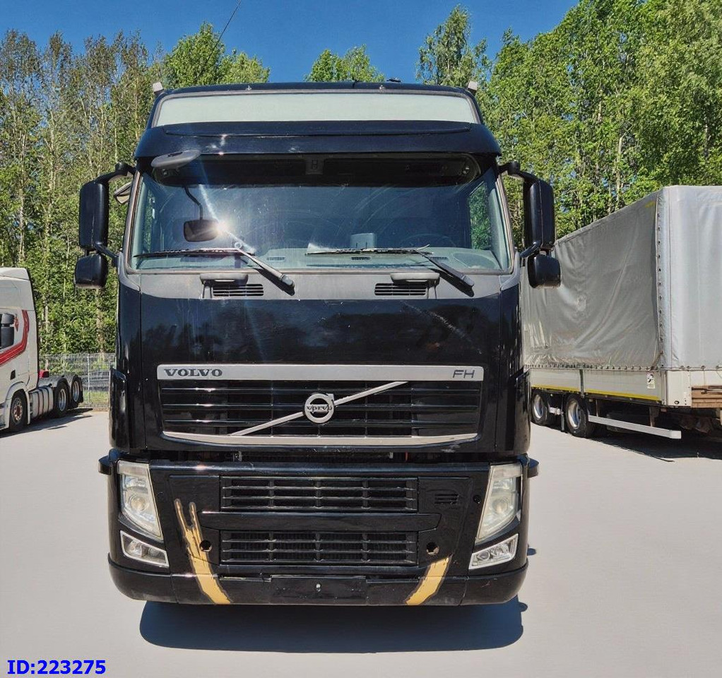 VOLVO FH13 540HP 8X4 (Steering axle) RETARDER - Kuorma-auto alusta: kuva VOLVO FH13 540HP 8X4 (Steering axle) RETARDER - Kuorma-auto alusta VOLVO FH13 540HP 8X4 (Steering axle) RETARDER - Kuorma-auto alusta: kuva VOLVO FH13 540HP 8X4 (Steering axle) RETARDER - Kuorma-auto alusta
