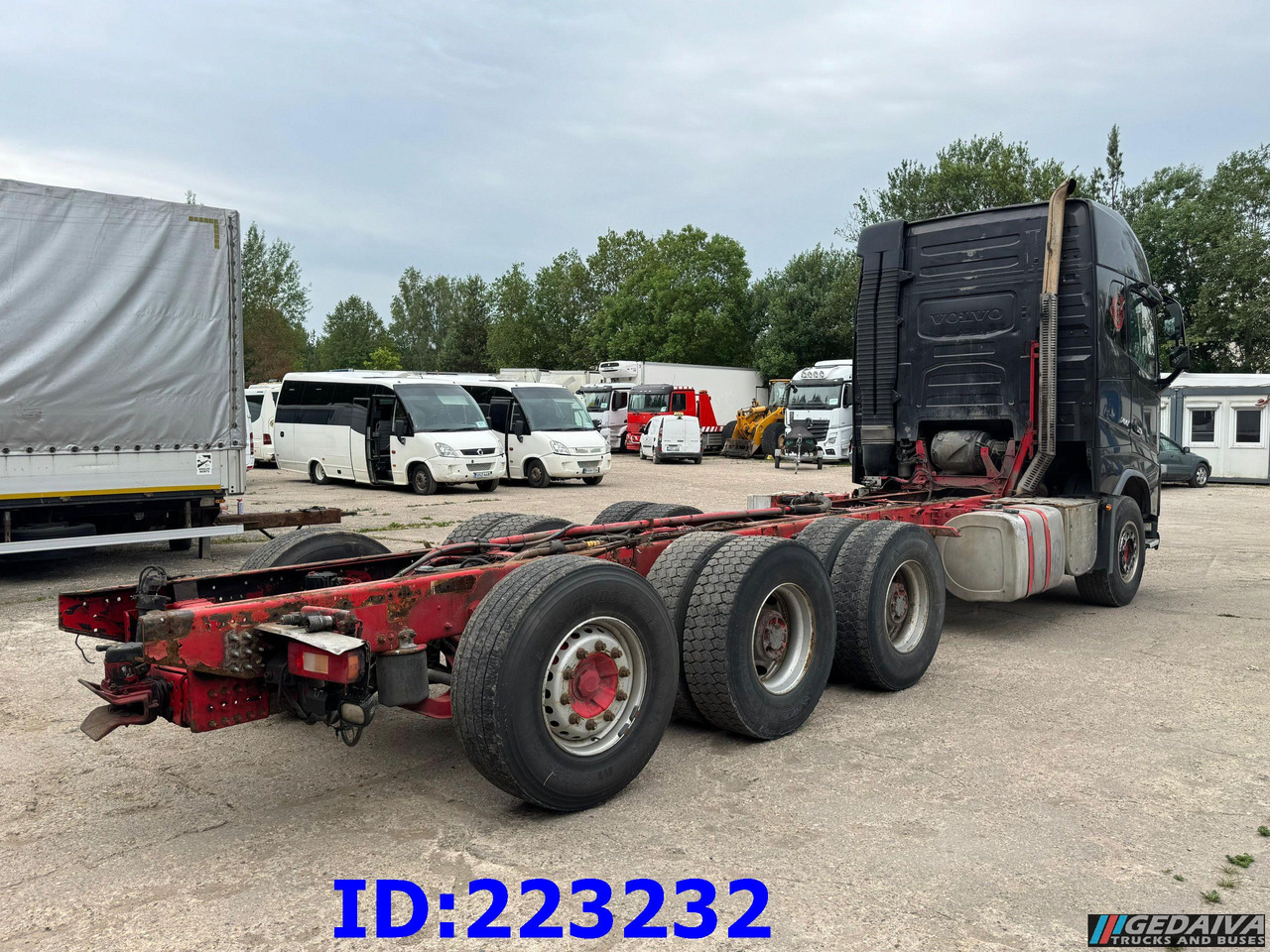 VOLVO FH16 700HP 8X4 Big Axles - Kuorma-auto alusta: kuva VOLVO FH16 700HP 8X4 Big Axles - Kuorma-auto alusta VOLVO FH16 700HP 8X4 Big Axles - Kuorma-auto alusta: kuva VOLVO FH16 700HP 8X4 Big Axles - Kuorma-auto alusta