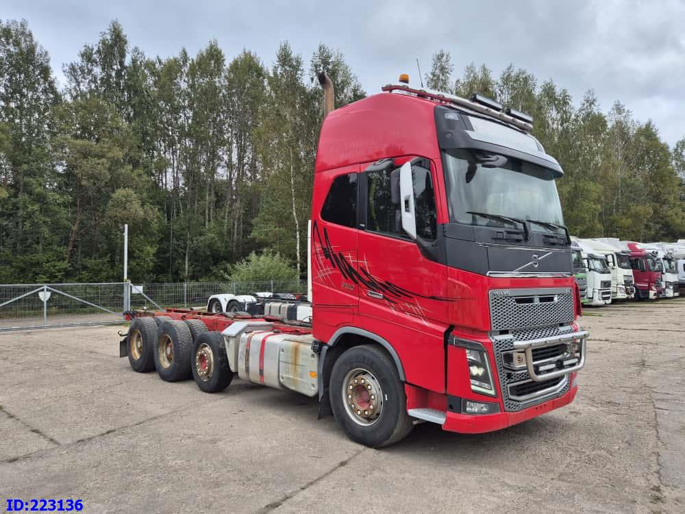 VOLVO FH16 750HP - 8x4 -Big Axles - Kuorma-auto alusta: kuva VOLVO FH16 750HP - 8x4 -Big Axles - Kuorma-auto alusta VOLVO FH16 750HP - 8x4 -Big Axles - Kuorma-auto alusta: kuva VOLVO FH16 750HP - 8x4 -Big Axles - Kuorma-auto alusta