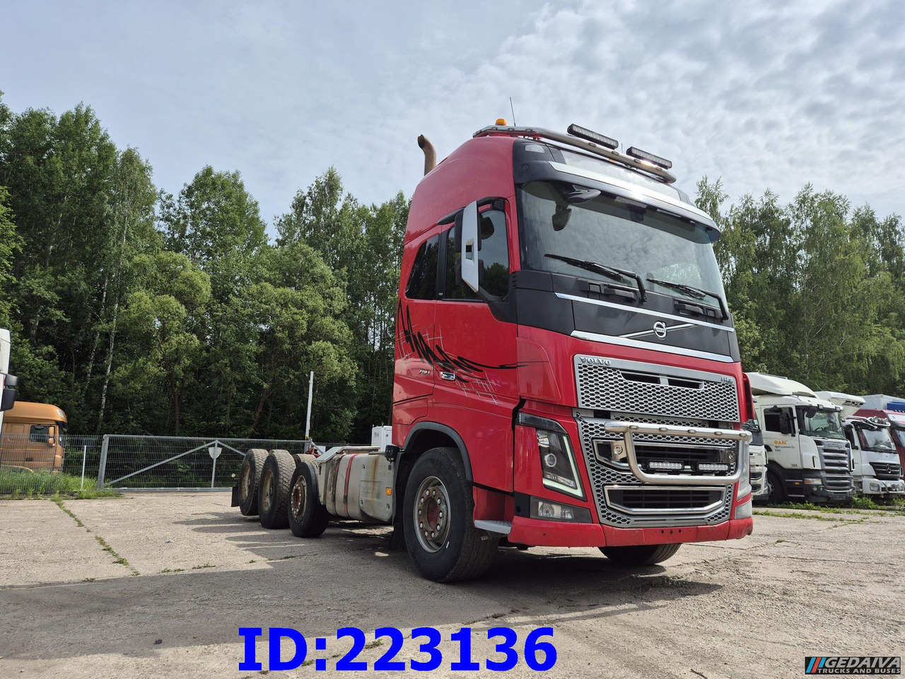 VOLVO FH16 750HP - 8x4 -Big Axles - Puuauto: kuva VOLVO FH16 750HP - 8x4 -Big Axles - Puuauto VOLVO FH16 750HP - 8x4 -Big Axles - Puuauto: kuva VOLVO FH16 750HP - 8x4 -Big Axles - Puuauto