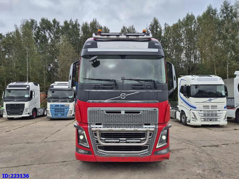 VOLVO FH16 750HP - 8x4 -Big Axles - Kuorma-auto alusta: kuva VOLVO FH16 750HP - 8x4 -Big Axles - Kuorma-auto alusta VOLVO FH16 750HP - 8x4 -Big Axles - Kuorma-auto alusta: kuva VOLVO FH16 750HP - 8x4 -Big Axles - Kuorma-auto alusta