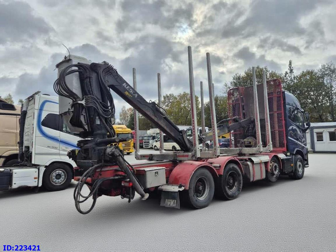 VOLVO FH16 750HP 8x4 + KESLA CRANE - Puuauto: kuva VOLVO FH16 750HP 8x4 + KESLA CRANE - Puuauto VOLVO FH16 750HP 8x4 + KESLA CRANE - Puuauto: kuva VOLVO FH16 750HP 8x4 + KESLA CRANE - Puuauto