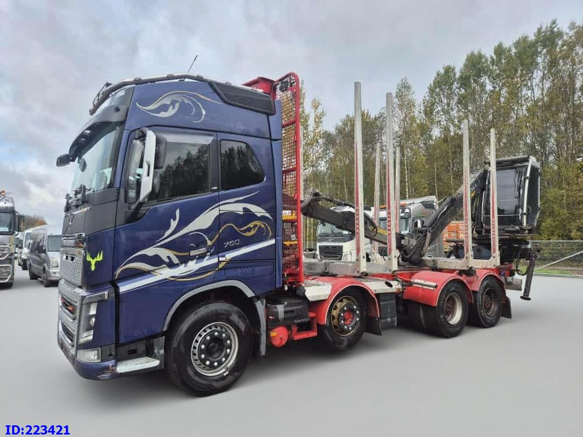 VOLVO FH16 750HP 8x4 + KESLA CRANE - Puuauto: kuva VOLVO FH16 750HP 8x4 + KESLA CRANE - Puuauto VOLVO FH16 750HP 8x4 + KESLA CRANE - Puuauto: kuva VOLVO FH16 750HP 8x4 + KESLA CRANE - Puuauto