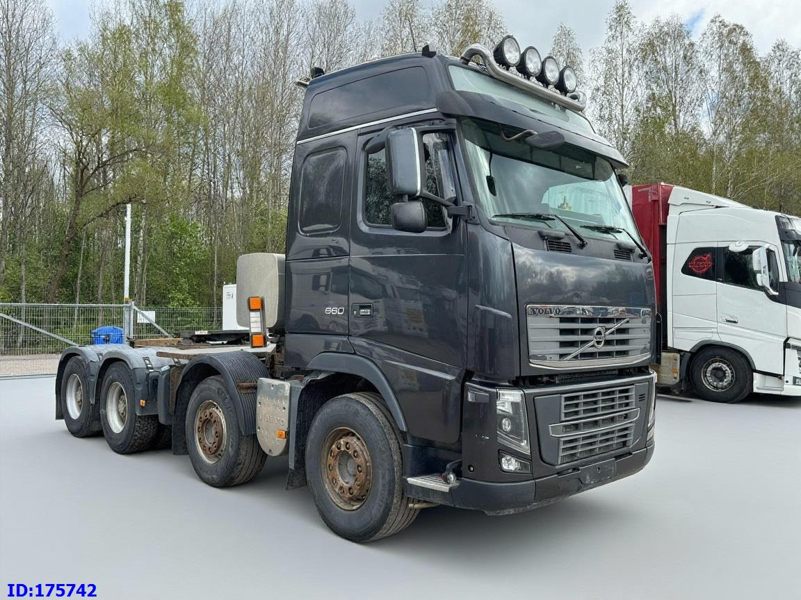 VOLVO FH16 660HP 8x4 - Vetopöytäauto: kuva VOLVO FH16 660HP 8x4 - Vetopöytäauto VOLVO FH16 660HP 8x4 - Vetopöytäauto: kuva VOLVO FH16 660HP 8x4 - Vetopöytäauto