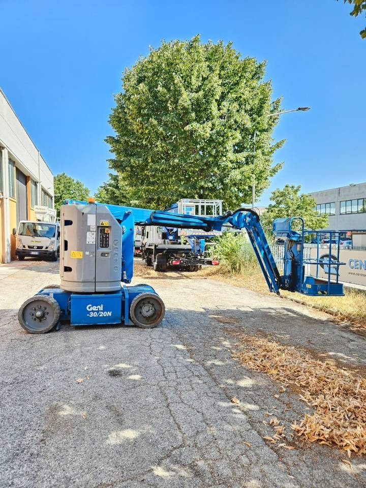 Genie Z 30/20 N RJ - Puomilava: kuva Genie Z 30/20 N RJ - Puomilava Genie Z 30/20 N RJ - Puomilava: kuva Genie Z 30/20 N RJ - Puomilava