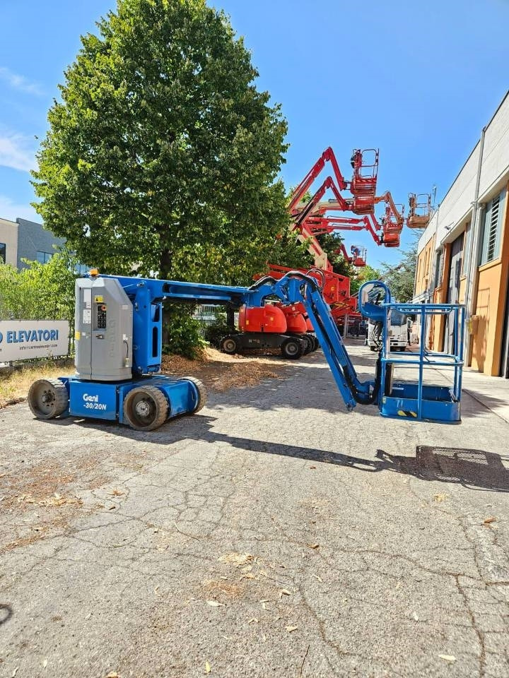 Genie Z 30/20 N RJ - Puomilava: kuva Genie Z 30/20 N RJ - Puomilava Genie Z 30/20 N RJ - Puomilava: kuva Genie Z 30/20 N RJ - Puomilava
