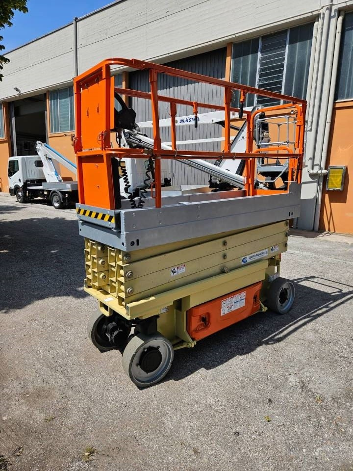 JLG 2630 ES - Saksilava: kuva JLG 2630 ES - Saksilava JLG 2630 ES - Saksilava: kuva JLG 2630 ES - Saksilava