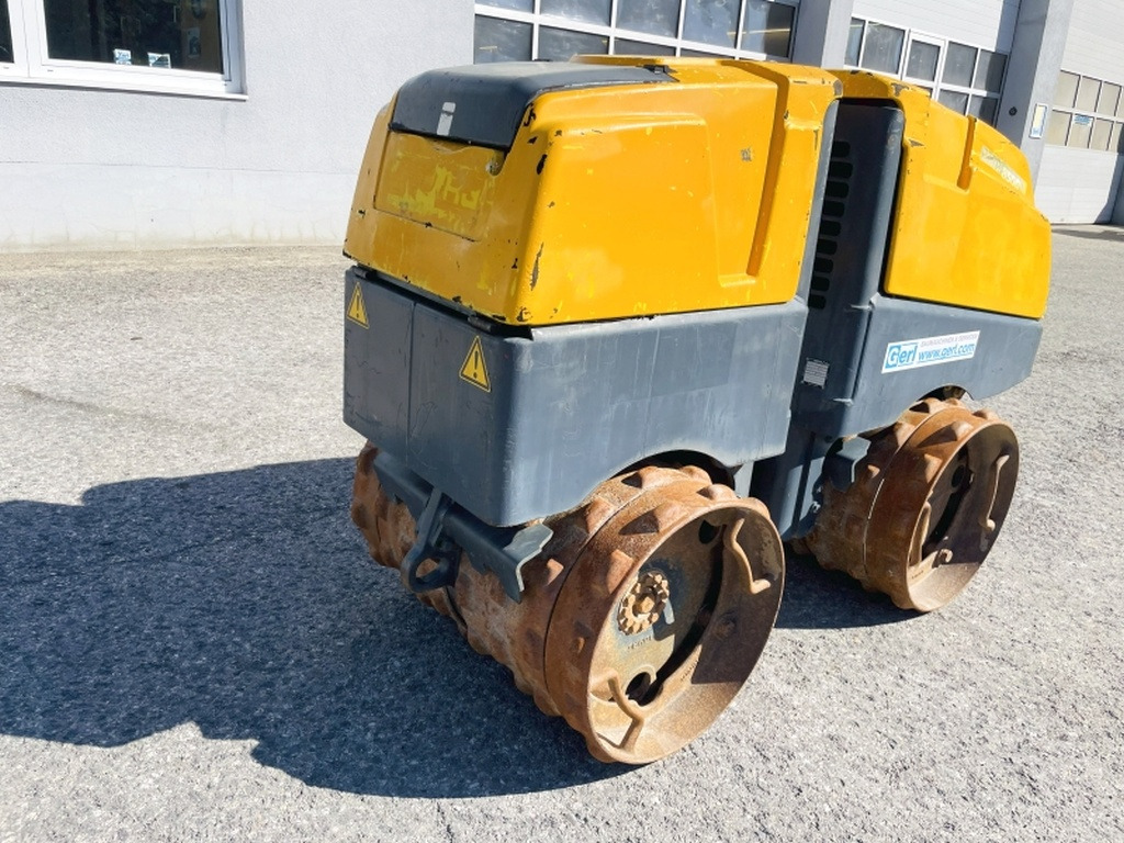 Bomag BMP8500 (4074) - Minijyrä: kuva Bomag BMP8500 (4074) - Minijyrä Bomag BMP8500 (4074) - Minijyrä: kuva Bomag BMP8500 (4074) - Minijyrä