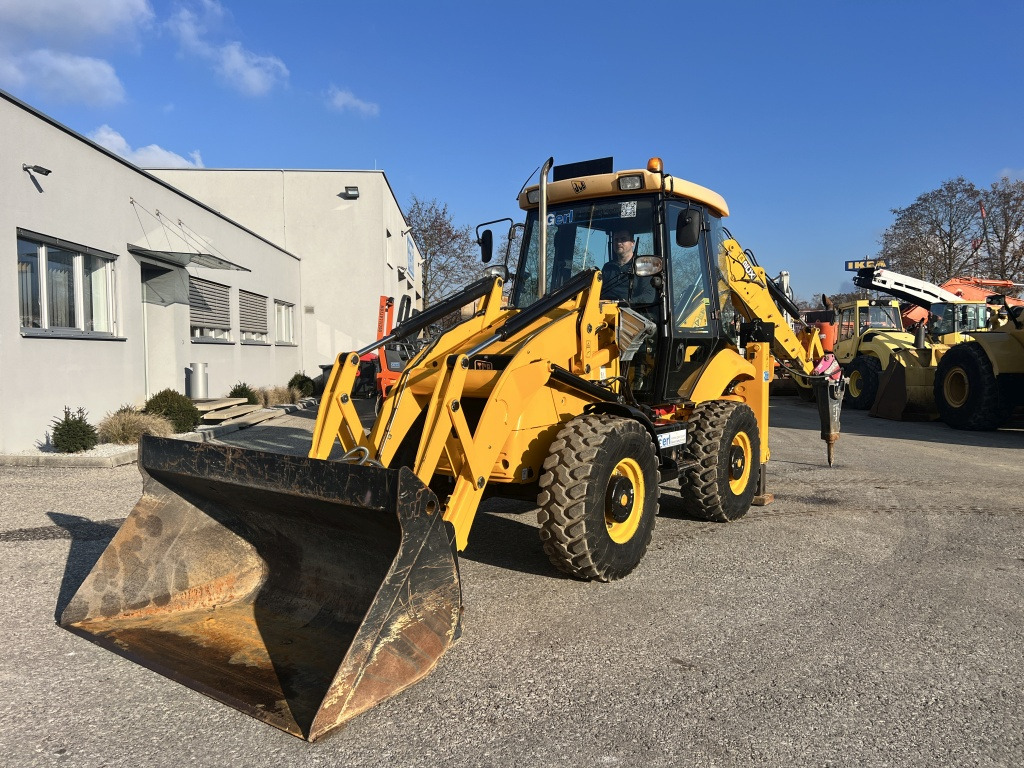 JCB 2 CX-S (111417) - Kaivuri-trukki: kuva JCB 2 CX-S (111417) - Kaivuri-trukki JCB 2 CX-S (111417) - Kaivuri-trukki: kuva JCB 2 CX-S (111417) - Kaivuri-trukki