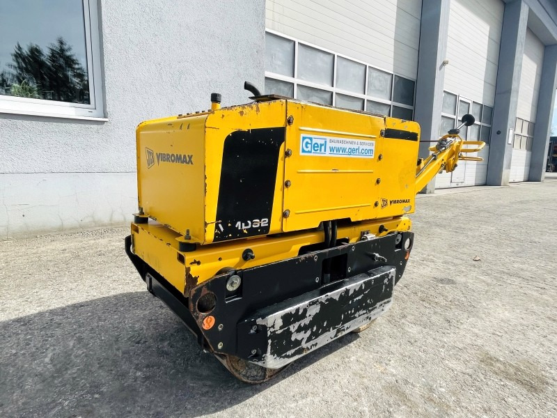 JCB Vibromax Duplex VMD 62 (1244) - Minijyrä: kuva JCB Vibromax Duplex VMD 62 (1244) - Minijyrä JCB Vibromax Duplex VMD 62 (1244) - Minijyrä: kuva JCB Vibromax Duplex VMD 62 (1244) - Minijyrä