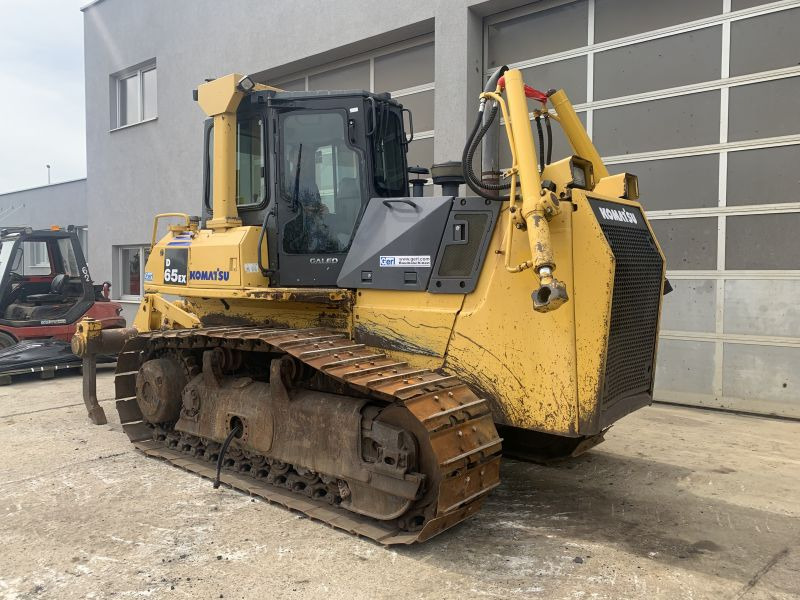 Komatsu D 65 EX-15 (110158) - Puskutraktori: kuva Komatsu D 65 EX-15 (110158) - Puskutraktori Komatsu D 65 EX-15 (110158) - Puskutraktori: kuva Komatsu D 65 EX-15 (110158) - Puskutraktori