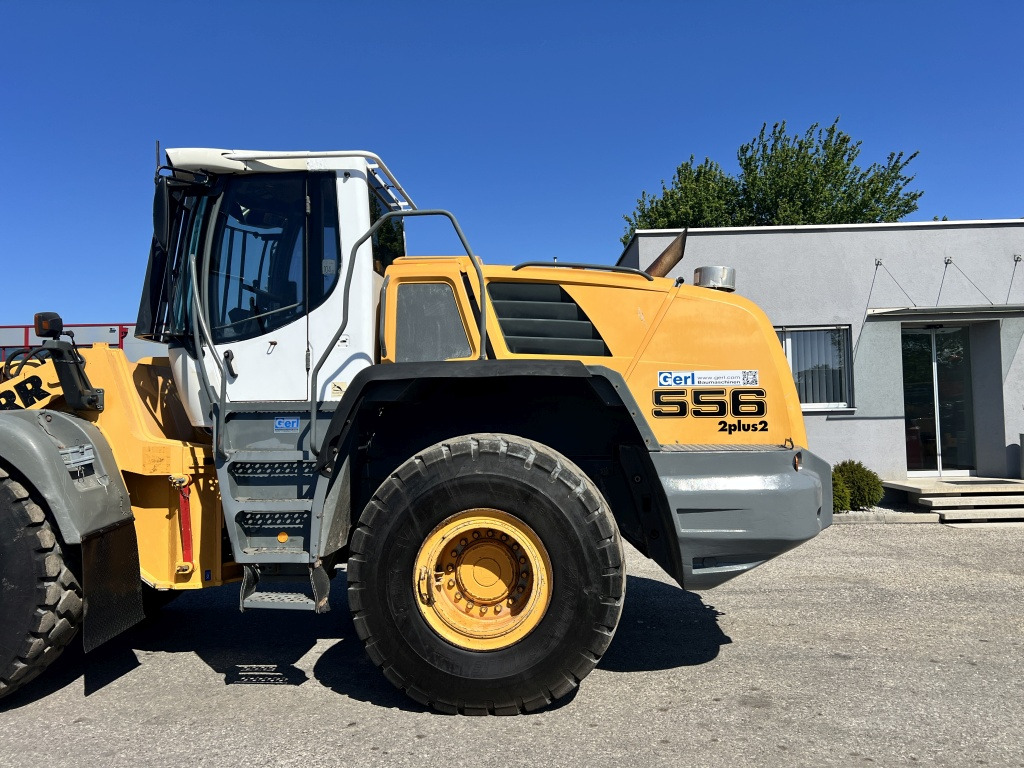 Liebherr L 556 (111583) - Pyöräkuormaaja: kuva Liebherr L 556 (111583) - Pyöräkuormaaja Liebherr L 556 (111583) - Pyöräkuormaaja: kuva Liebherr L 556 (111583) - Pyöräkuormaaja
