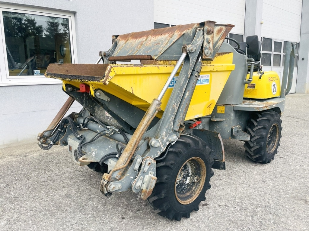Neuson 2001 Selbstlader (4058) - Pikku dumpperi: kuva Neuson 2001 Selbstlader (4058) - Pikku dumpperi Neuson 2001 Selbstlader (4058) - Pikku dumpperi: kuva Neuson 2001 Selbstlader (4058) - Pikku dumpperi