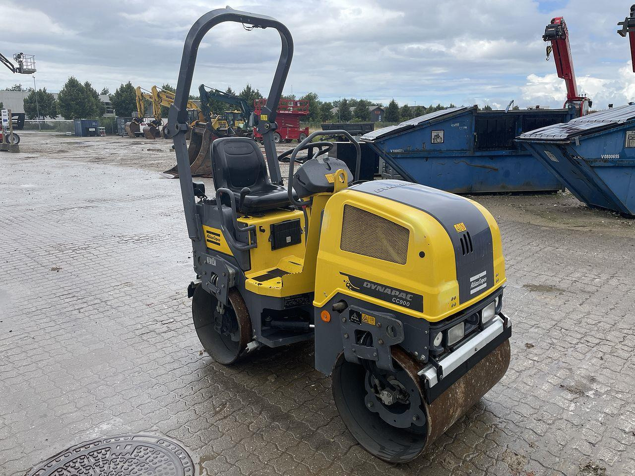Atlas Copco CC900 - Tiejyrä: kuva Atlas Copco CC900 - Tiejyrä Atlas Copco CC900 - Tiejyrä: kuva Atlas Copco CC900 - Tiejyrä