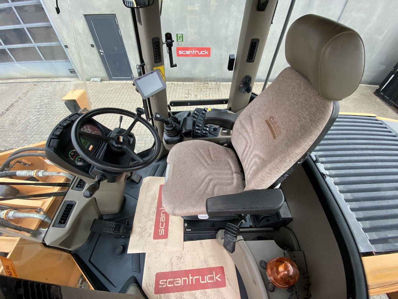 Case 721F - Pyöräkuormaaja: kuva Case 721F - Pyöräkuormaaja Case 721F - Pyöräkuormaaja: kuva Case 721F - Pyöräkuormaaja