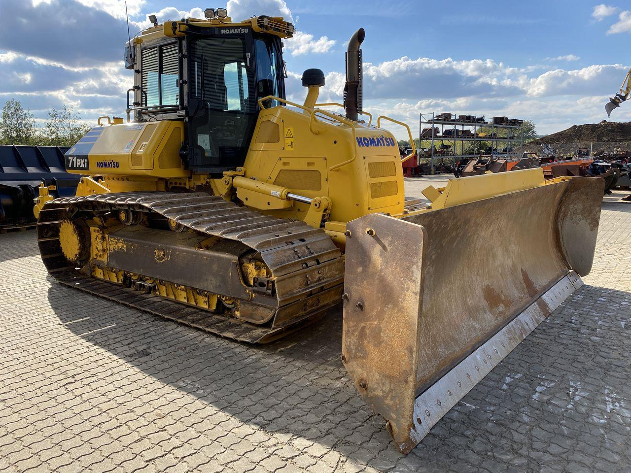 Komatsu D71PXI-24EO - Puskutraktori: kuva Komatsu D71PXI-24EO - Puskutraktori Komatsu D71PXI-24EO - Puskutraktori: kuva Komatsu D71PXI-24EO - Puskutraktori