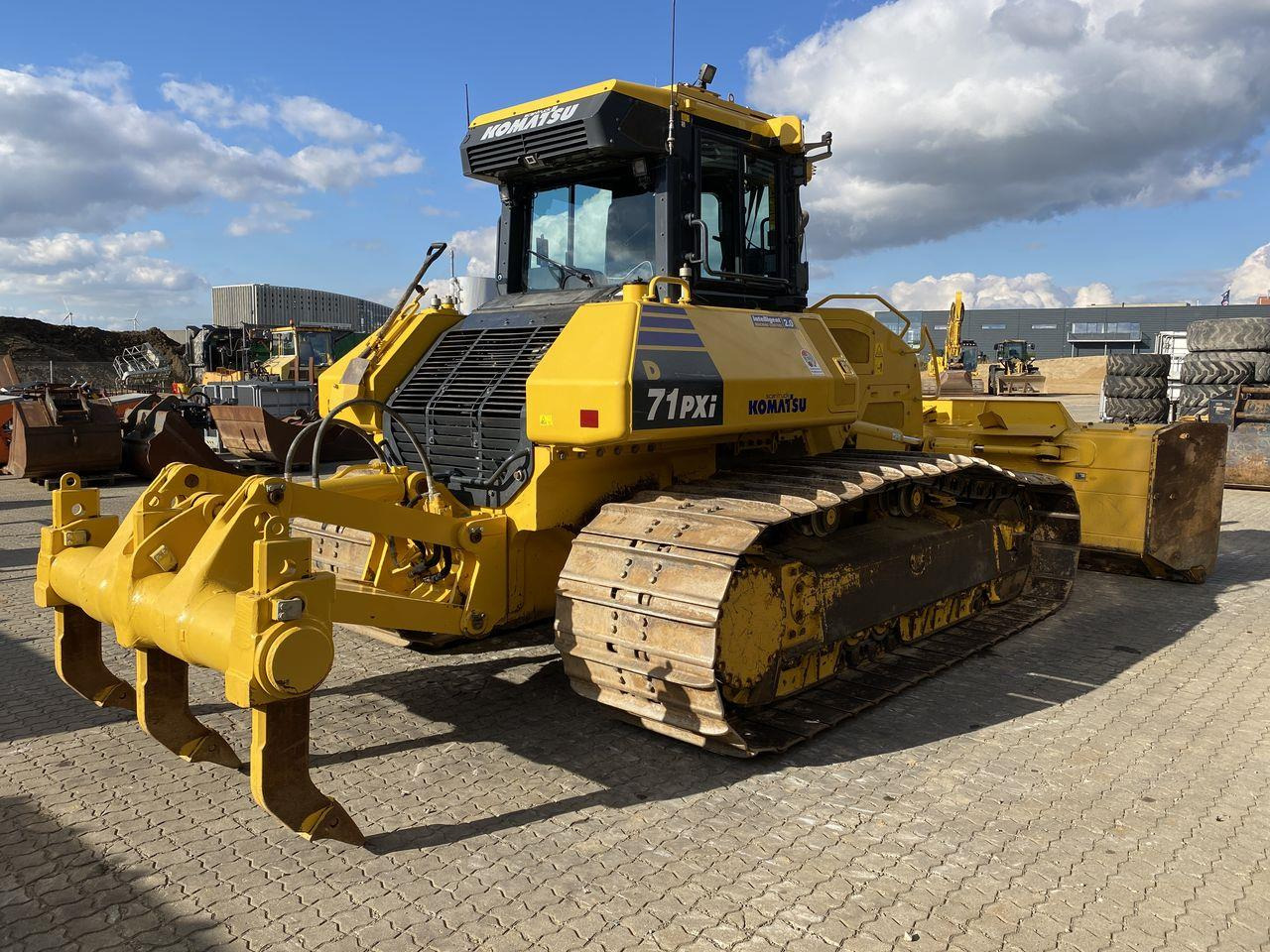 Komatsu D71PXI-24EO - Puskutraktori: kuva Komatsu D71PXI-24EO - Puskutraktori Komatsu D71PXI-24EO - Puskutraktori: kuva Komatsu D71PXI-24EO - Puskutraktori
