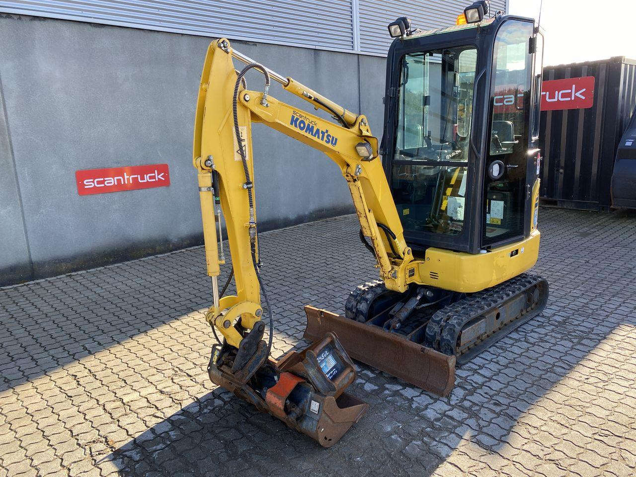 Komatsu PC16R-3HS - Minikuormaaja: kuva Komatsu PC16R-3HS - Minikuormaaja Komatsu PC16R-3HS - Minikuormaaja: kuva Komatsu PC16R-3HS - Minikuormaaja