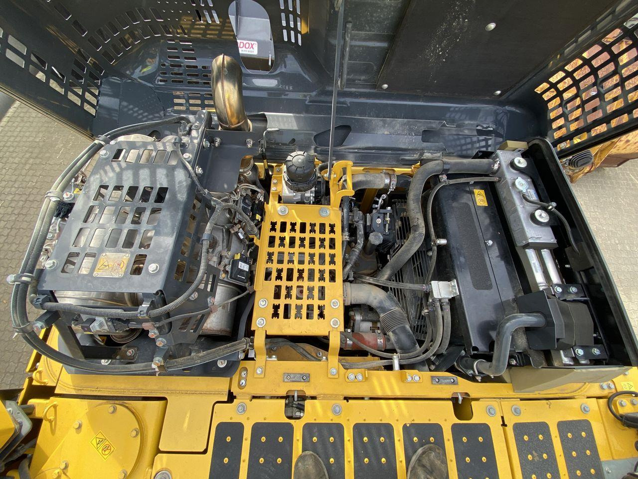 Leasing  Komatsu PC240LC-11EO Komatsu PC240LC-11EO: kuva Leasing  Komatsu PC240LC-11EO Komatsu PC240LC-11EO