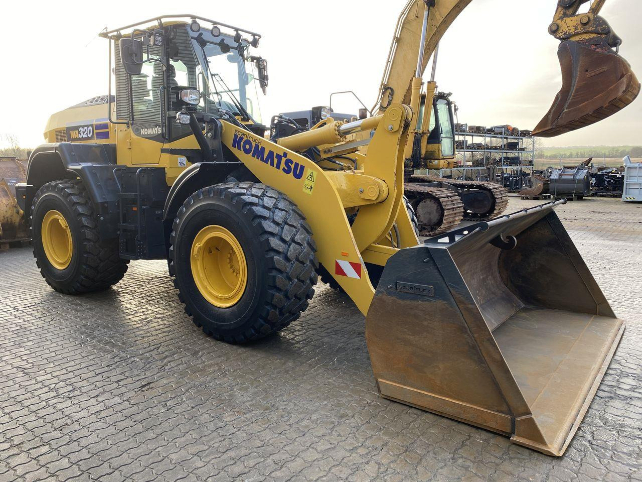 Komatsu WA320-8EO - Pyöräkuormaaja: kuva Komatsu WA320-8EO - Pyöräkuormaaja Komatsu WA320-8EO - Pyöräkuormaaja: kuva Komatsu WA320-8EO - Pyöräkuormaaja