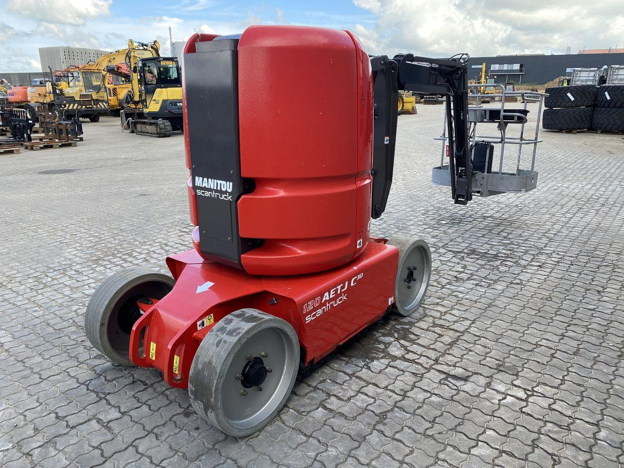 Manitou 120AETJ Compact 3D - Puomilava: kuva Manitou 120AETJ Compact 3D - Puomilava Manitou 120AETJ Compact 3D - Puomilava: kuva Manitou 120AETJ Compact 3D - Puomilava
