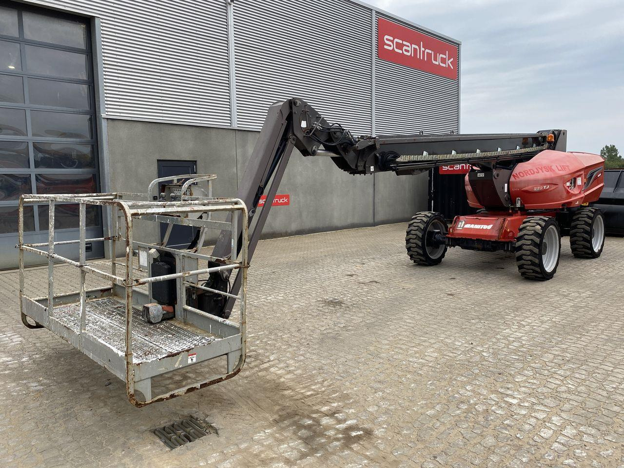 Manitou 260TJ - Kuukulkija: kuva Manitou 260TJ - Kuukulkija Manitou 260TJ - Kuukulkija: kuva Manitou 260TJ - Kuukulkija