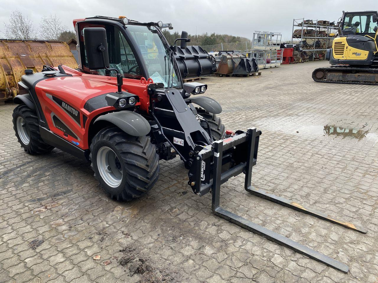 Manitou ULM412H Comfort ST5 - Kurottaja: kuva Manitou ULM412H Comfort ST5 - Kurottaja Manitou ULM412H Comfort ST5 - Kurottaja: kuva Manitou ULM412H Comfort ST5 - Kurottaja