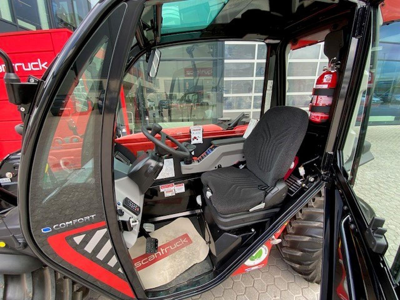 Manitou ULM415H Comfort ST5 - Kurottaja: kuva Manitou ULM415H Comfort ST5 - Kurottaja Manitou ULM415H Comfort ST5 - Kurottaja: kuva Manitou ULM415H Comfort ST5 - Kurottaja