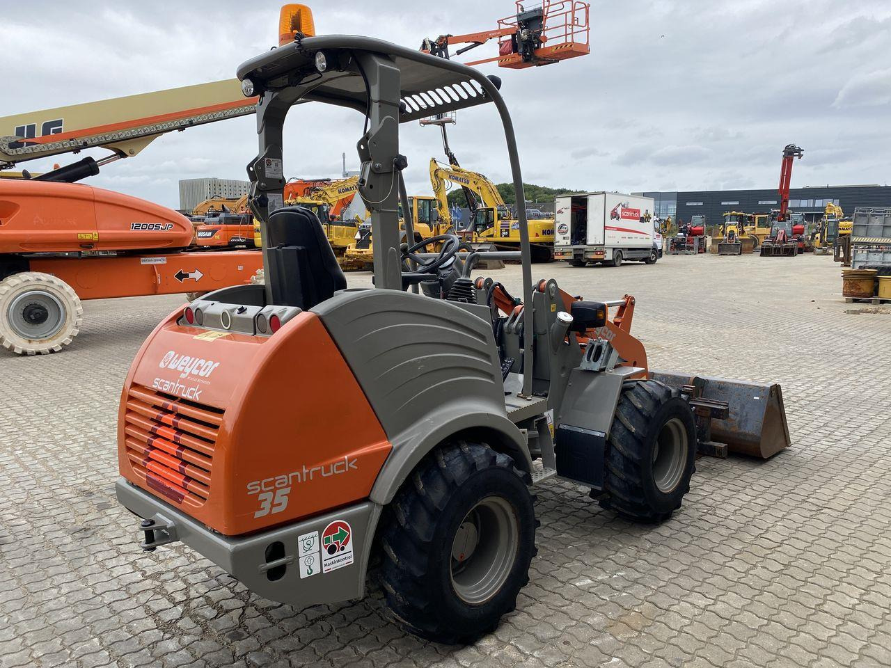 Weycor AR35 Agrar Light - Pienkuormaaja: kuva Weycor AR35 Agrar Light - Pienkuormaaja Weycor AR35 Agrar Light - Pienkuormaaja: kuva Weycor AR35 Agrar Light - Pienkuormaaja