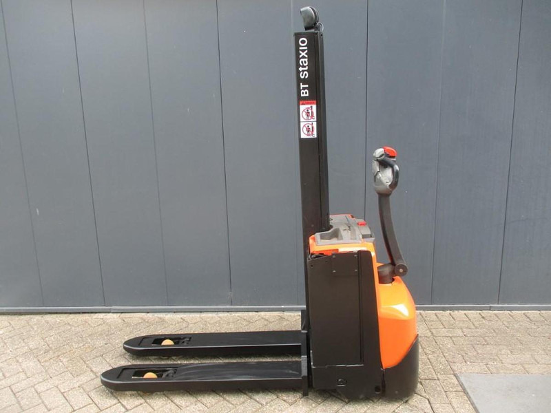 BT SWE 080L - Pinoamistrukki: kuva BT SWE 080L - Pinoamistrukki BT SWE 080L - Pinoamistrukki: kuva BT SWE 080L - Pinoamistrukki