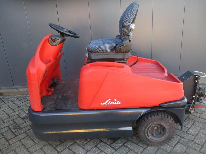 Linde P 60 - Vetotrukki: kuva Linde P 60 - Vetotrukki Linde P 60 - Vetotrukki: kuva Linde P 60 - Vetotrukki