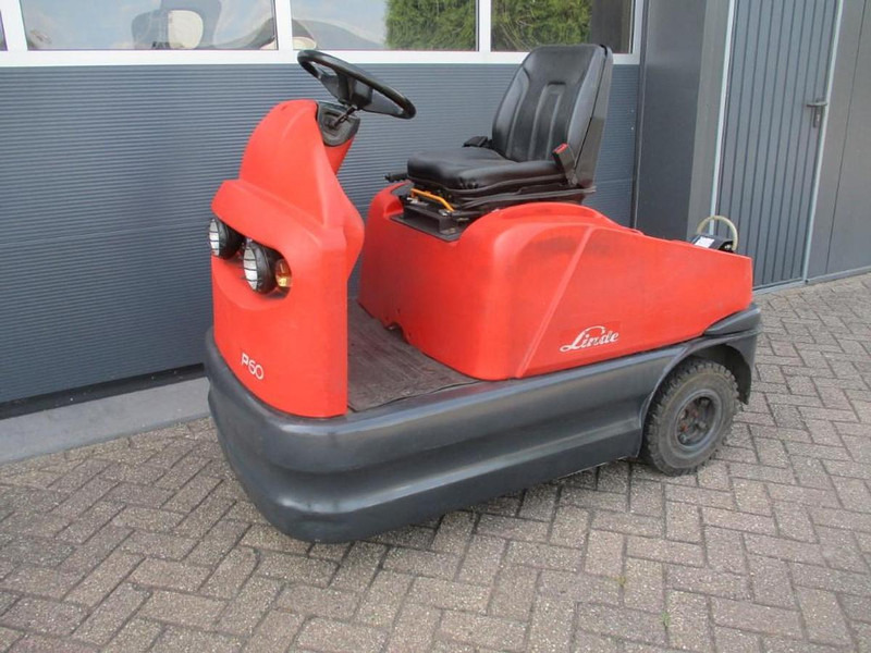 Linde P 60 - Vetotrukki: kuva Linde P 60 - Vetotrukki Linde P 60 - Vetotrukki: kuva Linde P 60 - Vetotrukki