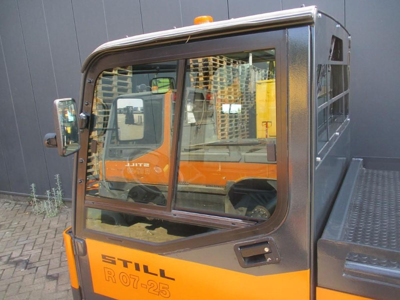 Still R07-25 - Vetotrukki: kuva Still R07-25 - Vetotrukki Still R07-25 - Vetotrukki: kuva Still R07-25 - Vetotrukki