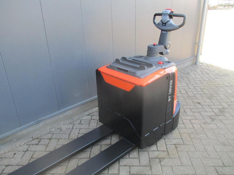 Toyota LPE 250 - Haarukkavaunu: kuva Toyota LPE 250 - Haarukkavaunu Toyota LPE 250 - Haarukkavaunu: kuva Toyota LPE 250 - Haarukkavaunu