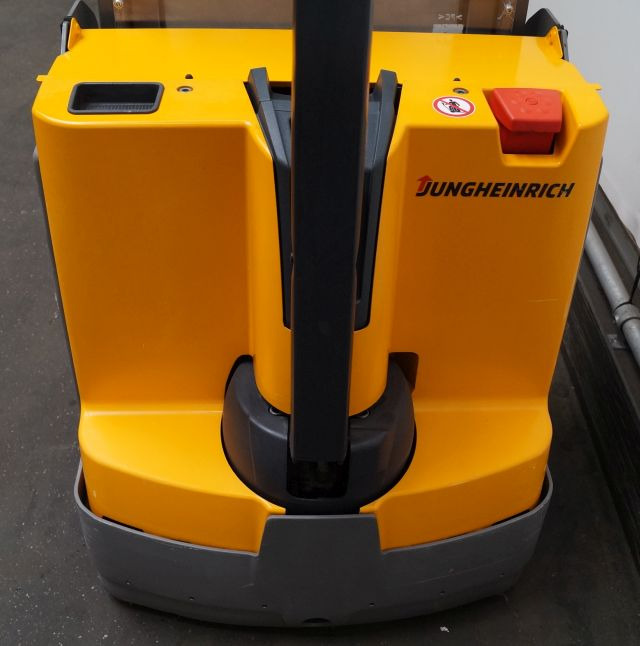 Jungheinrich EJD118 - Pinoamistrukki: kuva Jungheinrich EJD118 - Pinoamistrukki Jungheinrich EJD118 - Pinoamistrukki: kuva Jungheinrich EJD118 - Pinoamistrukki