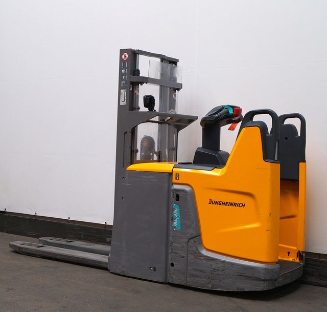 Jungheinrich ERD220 - Pinoamistrukki: kuva Jungheinrich ERD220 - Pinoamistrukki Jungheinrich ERD220 - Pinoamistrukki: kuva Jungheinrich ERD220 - Pinoamistrukki