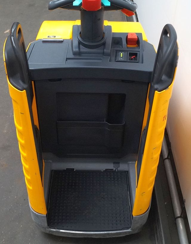 Jungheinrich ERE225 - Haarukkavaunu: kuva Jungheinrich ERE225 - Haarukkavaunu Jungheinrich ERE225 - Haarukkavaunu: kuva Jungheinrich ERE225 - Haarukkavaunu