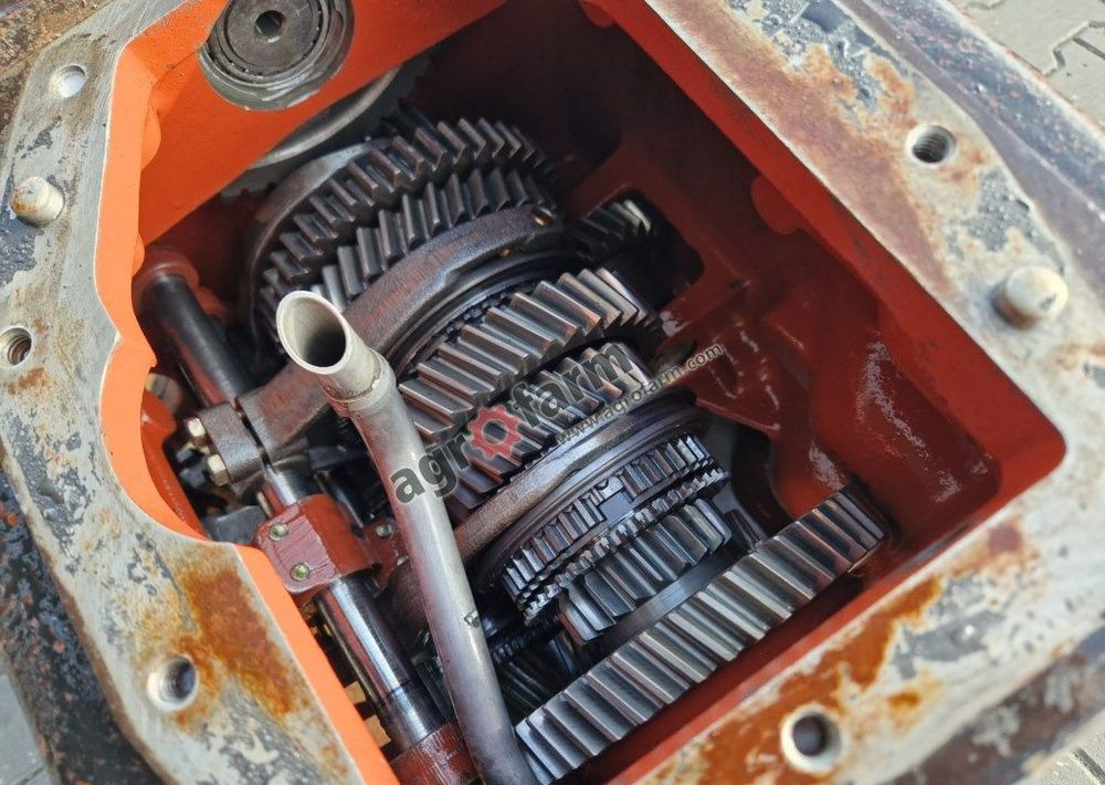 Skrzynia biegów Deutz DX 6.30 - Vaihdelaatikko: kuva Skrzynia biegów Deutz DX 6.30 - Vaihdelaatikko Skrzynia biegów Deutz DX 6.30 - Vaihdelaatikko: kuva Skrzynia biegów Deutz DX 6.30 - Vaihdelaatikko