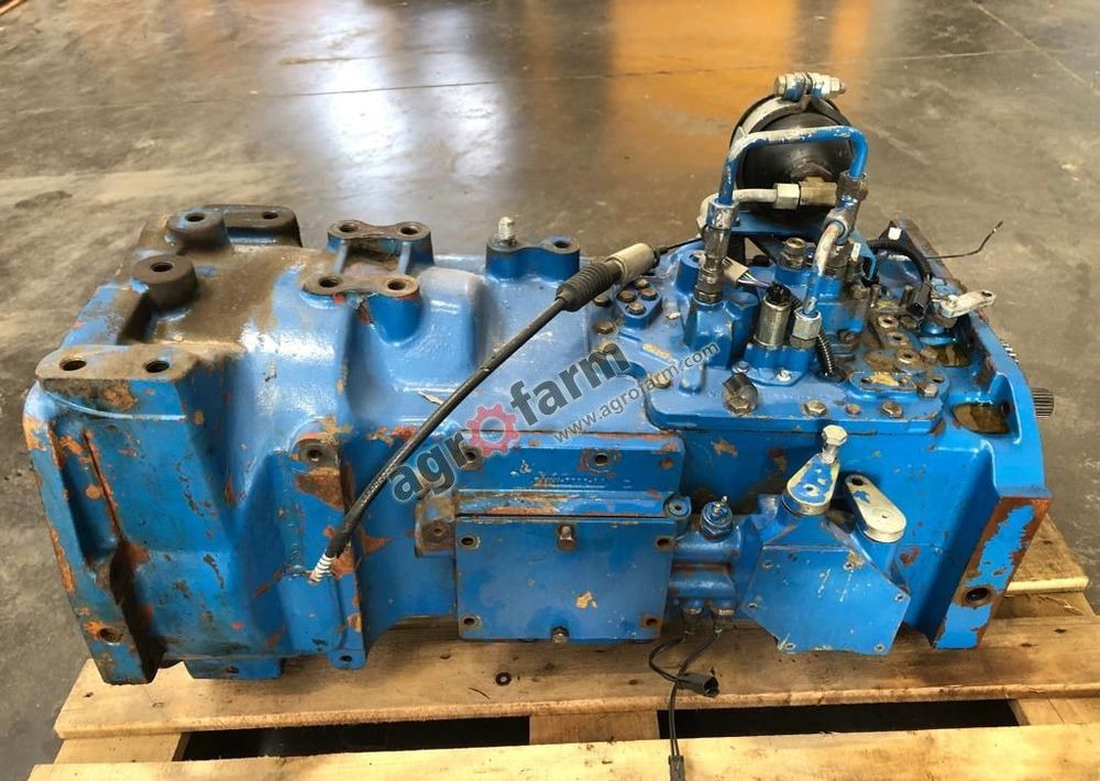 Skrzynia biegów Ford 7840 F0NN7003FD - Vaihdelaatikko: kuva Skrzynia biegów Ford 7840 F0NN7003FD - Vaihdelaatikko Skrzynia biegów Ford 7840 F0NN7003FD - Vaihdelaatikko: kuva Skrzynia biegów Ford 7840 F0NN7003FD - Vaihdelaatikko