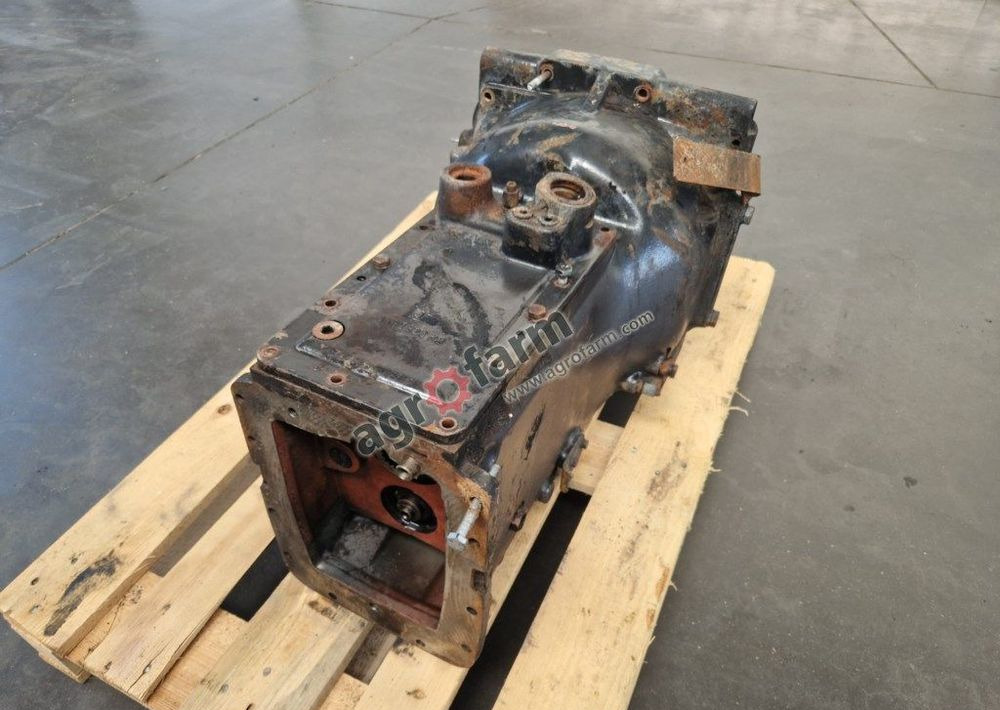 Skrzynia biegów Landini Rex 95 GT 3668624R1 - Vaihdelaatikko: kuva Skrzynia biegów Landini Rex 95 GT 3668624R1 - Vaihdelaatikko Skrzynia biegów Landini Rex 95 GT 3668624R1 - Vaihdelaatikko: kuva Skrzynia biegów Landini Rex 95 GT 3668624R1 - Vaihdelaatikko