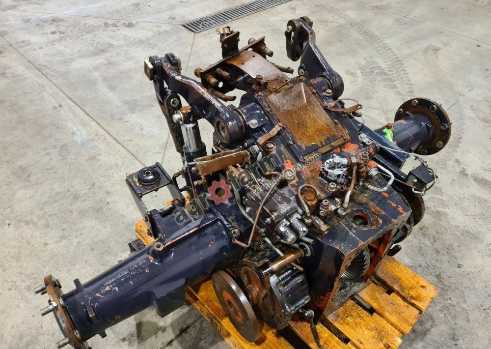 Tylny most Deutz Fahr DX 4.30 04374610RK - Vaihdelaatikko: kuva Tylny most Deutz Fahr DX 4.30 04374610RK - Vaihdelaatikko Tylny most Deutz Fahr DX 4.30 04374610RK - Vaihdelaatikko: kuva Tylny most Deutz Fahr DX 4.30 04374610RK - Vaihdelaatikko