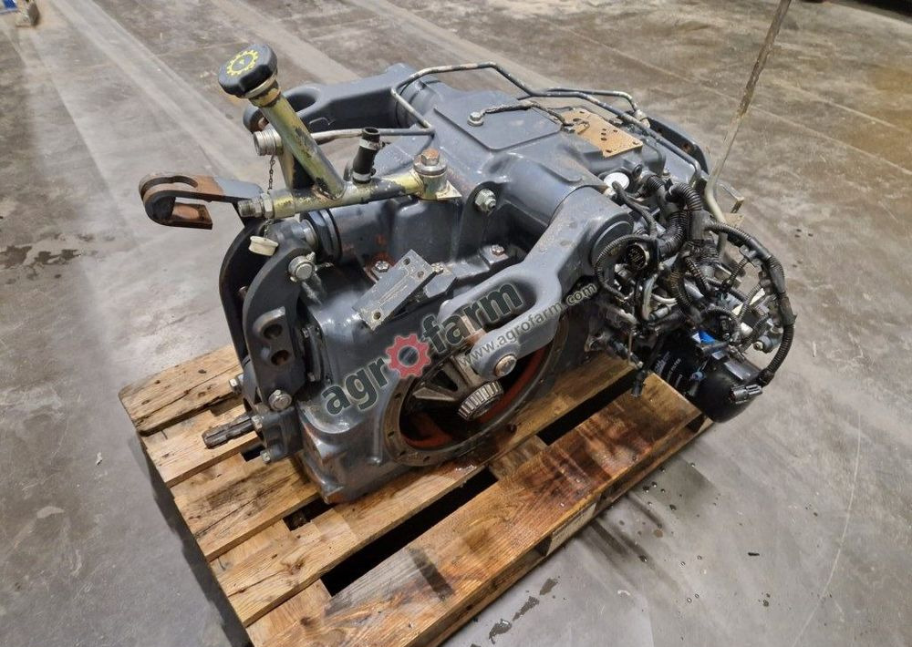 Tylny most Ford 5640 E9NN4024HD - Vaihdelaatikko: kuva Tylny most Ford 5640 E9NN4024HD - Vaihdelaatikko Tylny most Ford 5640 E9NN4024HD - Vaihdelaatikko: kuva Tylny most Ford 5640 E9NN4024HD - Vaihdelaatikko