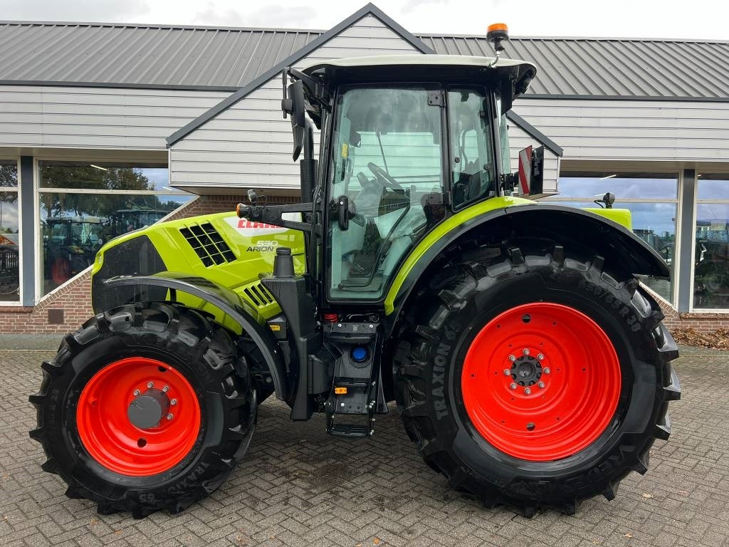 Claas Arion 530 CIS+  - Traktori: kuva Claas Arion 530 CIS+  - Traktori Claas Arion 530 CIS+  - Traktori: kuva Claas Arion 530 CIS+  - Traktori