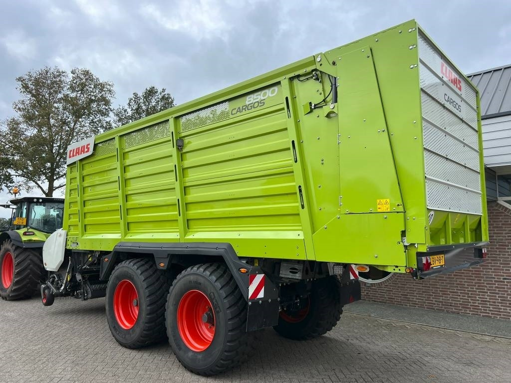 Claas Cargos 8500 - Silppurivaunu: kuva Claas Cargos 8500 - Silppurivaunu Claas Cargos 8500 - Silppurivaunu: kuva Claas Cargos 8500 - Silppurivaunu