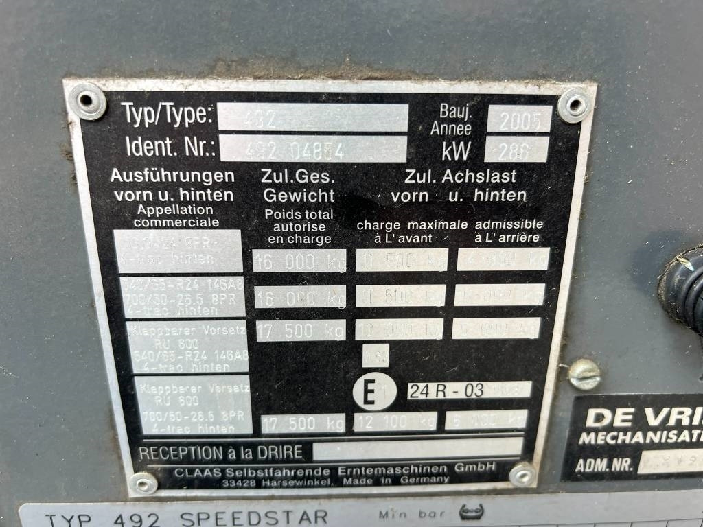 Itsekulkeva silppuri Claas Jaguar 850 + Orbis 450 + PU 300 HD: kuva Itsekulkeva silppuri Claas Jaguar 850 + Orbis 450 + PU 300 HD