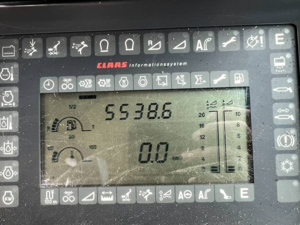 Itsekulkeva silppuri Claas Jaguar 850 + Orbis 450 + PU 300 HD: kuva Itsekulkeva silppuri Claas Jaguar 850 + Orbis 450 + PU 300 HD