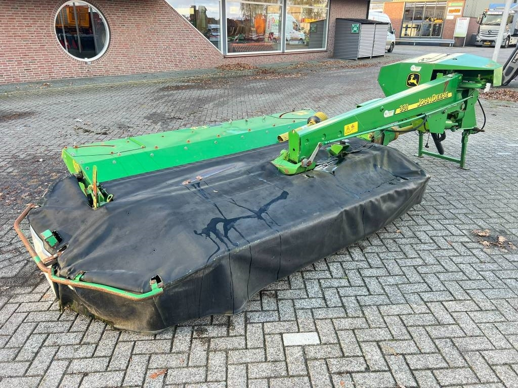 John Deere 331 maaier - Niittokone: kuva John Deere 331 maaier - Niittokone John Deere 331 maaier - Niittokone: kuva John Deere 331 maaier - Niittokone